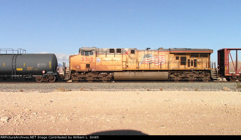 WB Manifest Frt at Erie NV W-MidTrn Slv -89